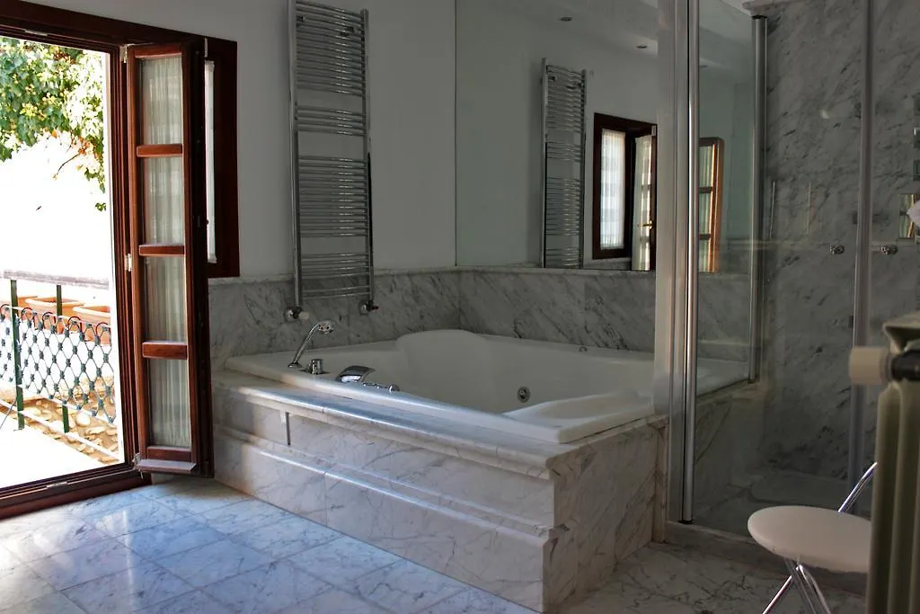Suite Comares Granada Lodge